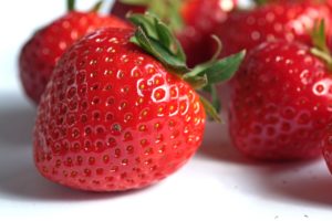 strawberry-gf25dab6ff_1280